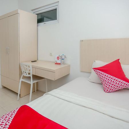 Hotel Oyo 850 Lapan Lapan Banjarmasin  Exteriér fotografie