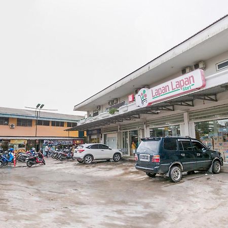 Hotel Oyo 850 Lapan Lapan Banjarmasin  Exteriér fotografie