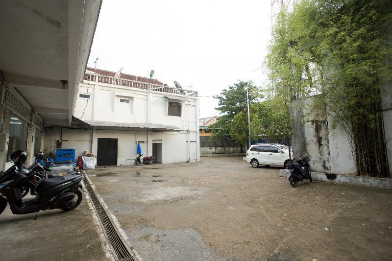 Hotel Oyo 850 Lapan Lapan Banjarmasin  Exteriér fotografie
